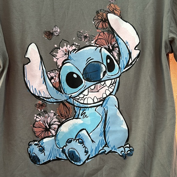 Disney Tops - Disney Stitch t-shirt size L